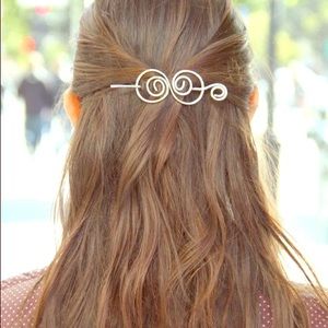 Handmade wire hair clip